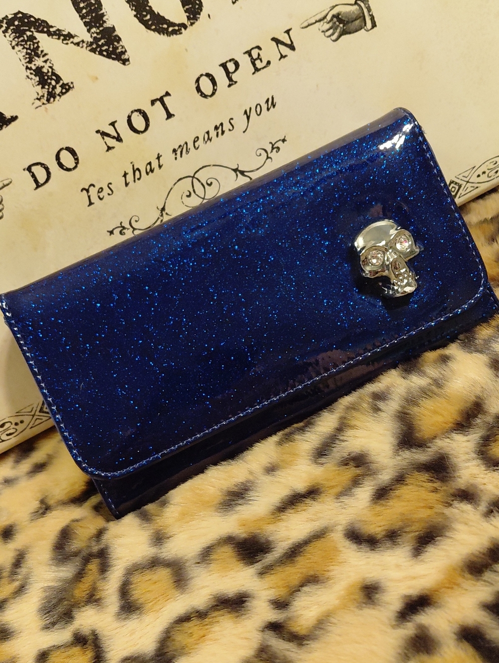 LUX DE VILLE Blue Glitter Skull Accent Women’s Wallet